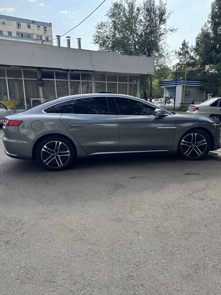 BYD HAN 2020 yil 1 matorli
