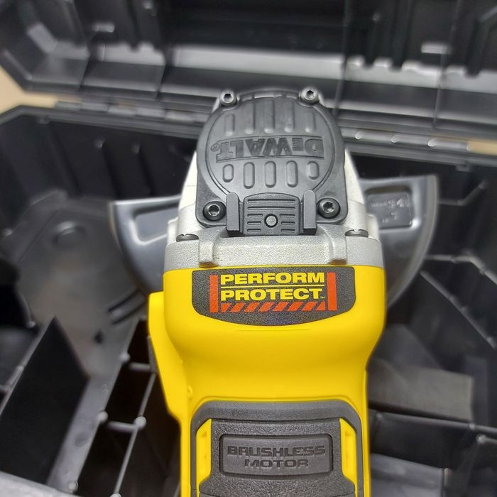 Акумулаторен ъглошлайф Dewalt DCG405NT