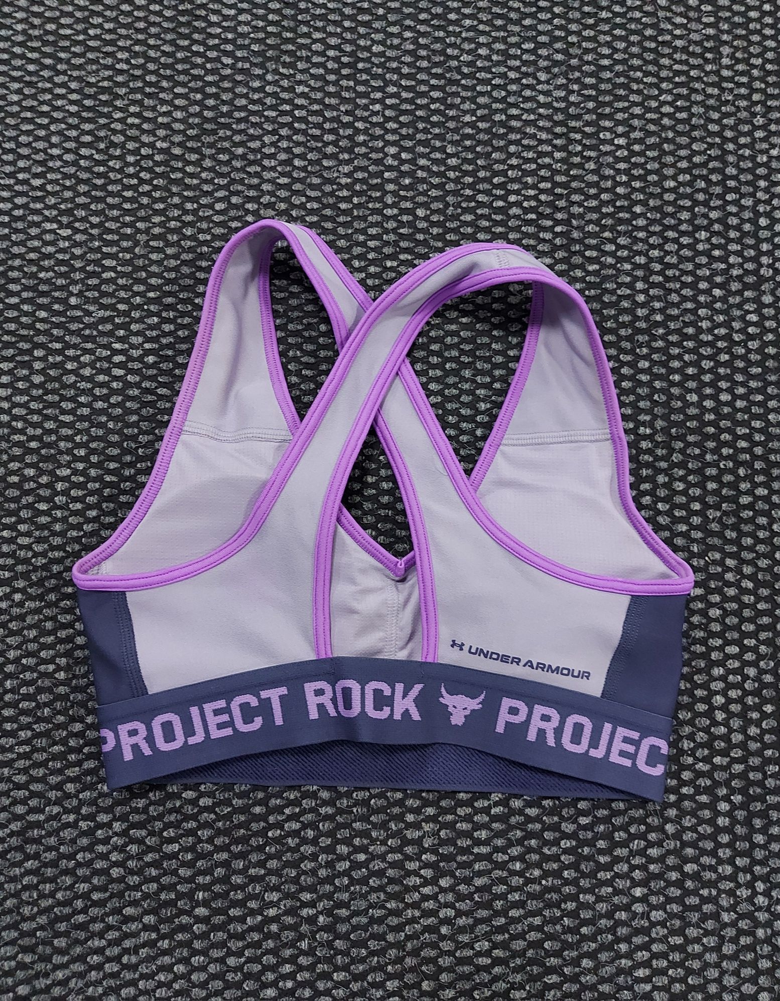 Under armour rock бюстие XS