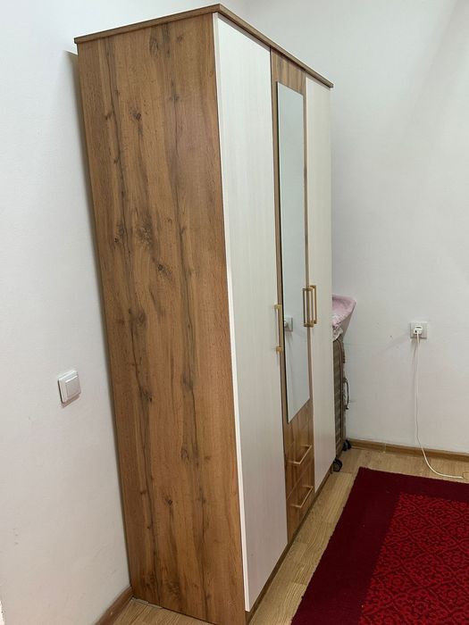 Шкаф сатылады 60 мын тенге