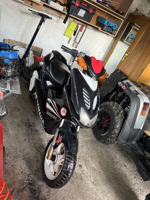 Vand scuter Yamaha Aerox