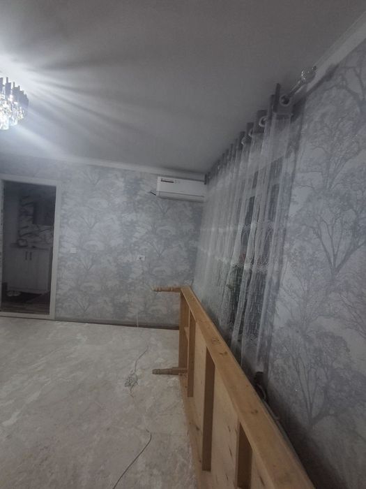 Продаётся квартира в Чирчик 2/4/4