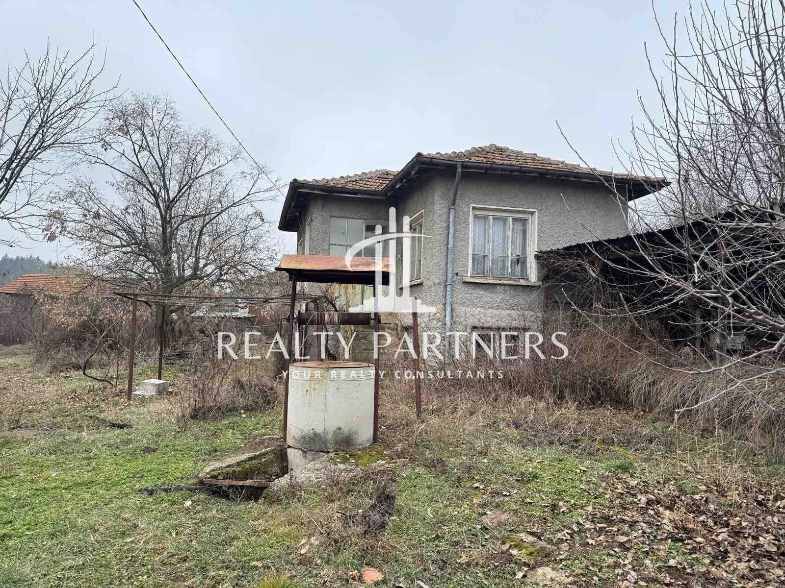 Продава къща – с. Садовик, обл. Перник