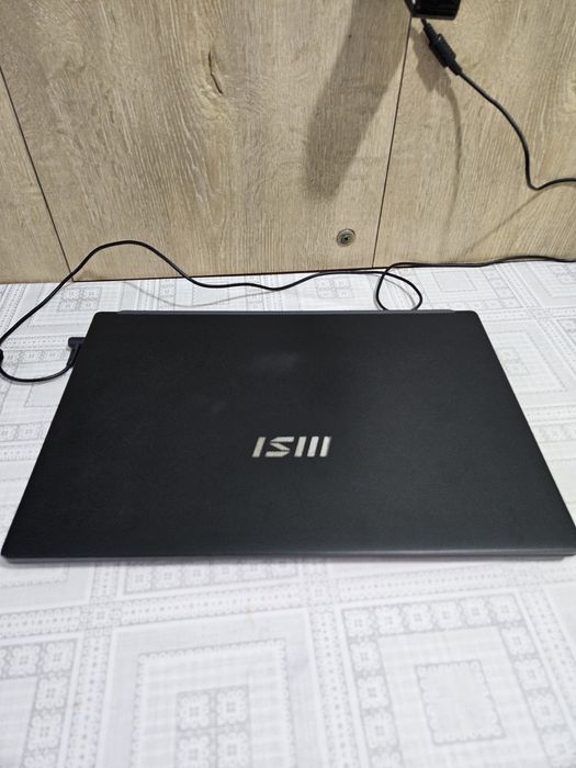 MSI Modern 15 B11M