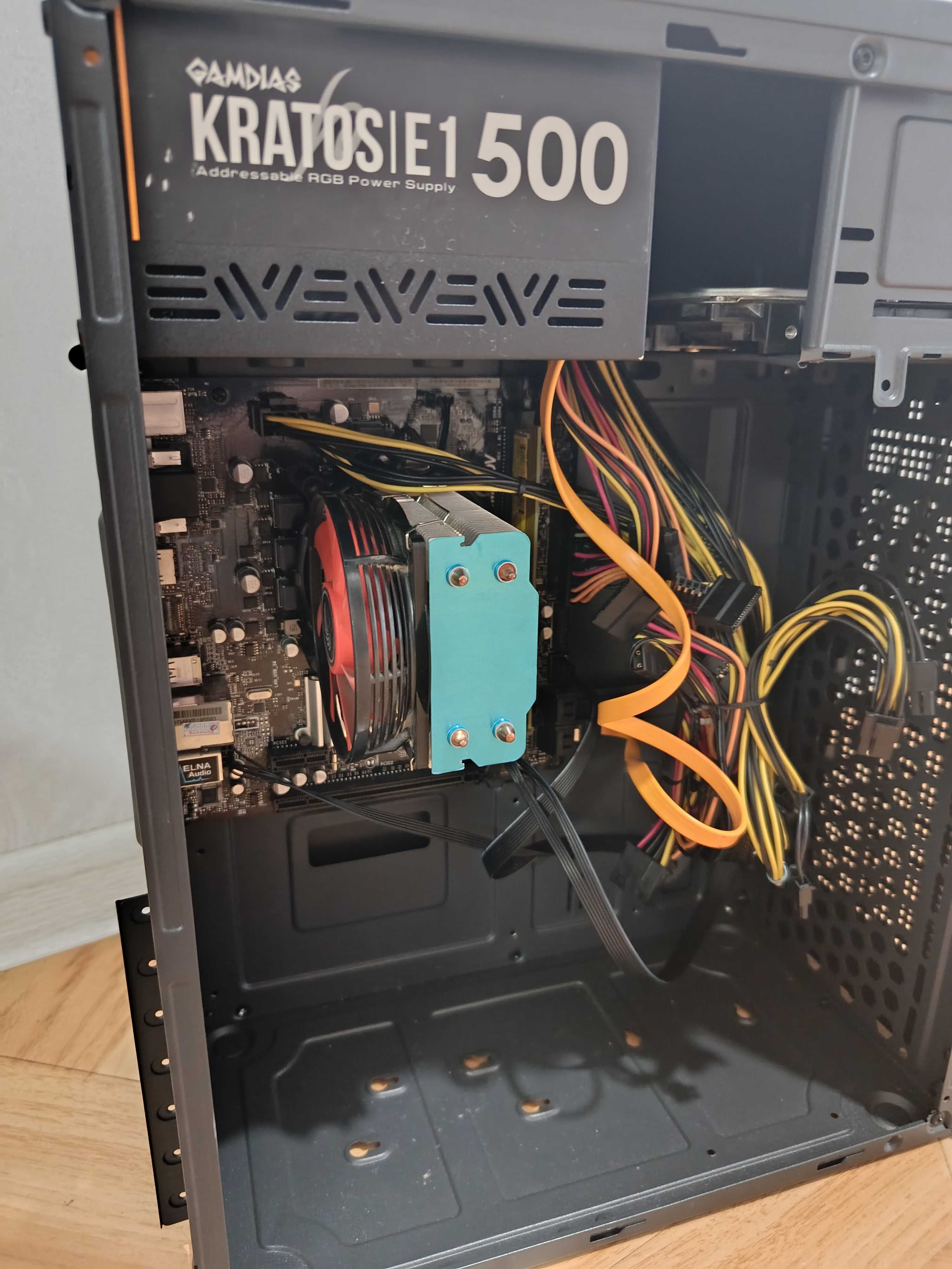 Продам кейс DDR4