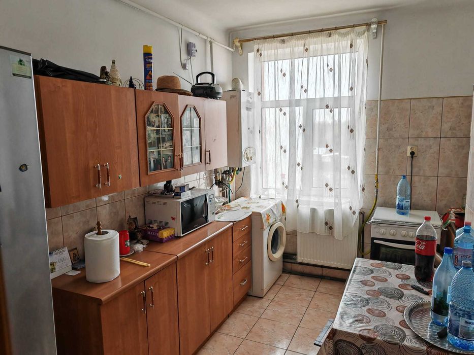 Apartament cu 2 camere, decomandat