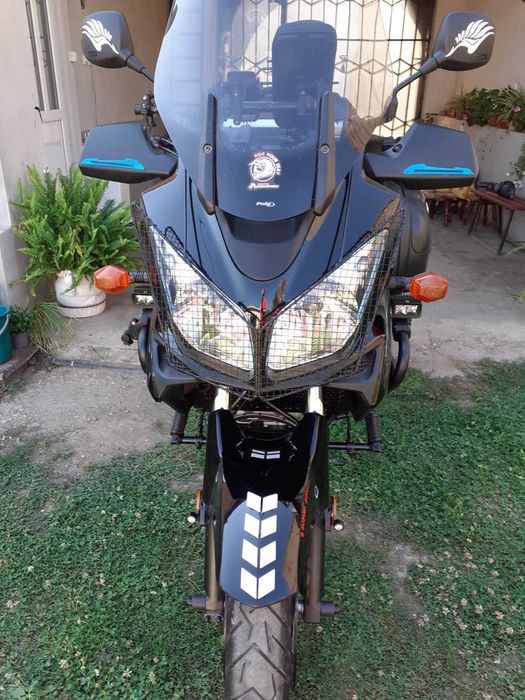 Vând motocicleta Suzuki V-Strome DL 1000