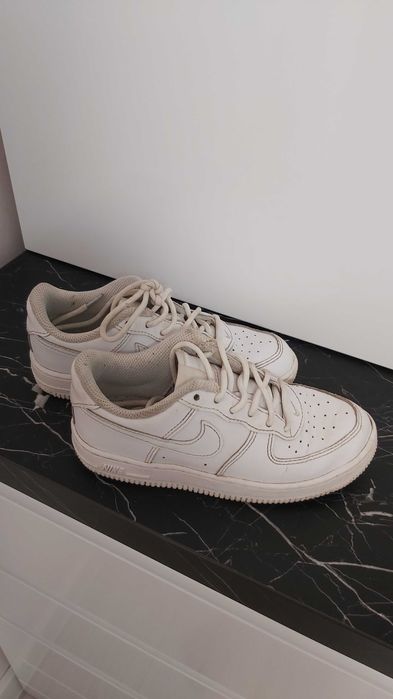 Adidași Nike 31 din piele naturală