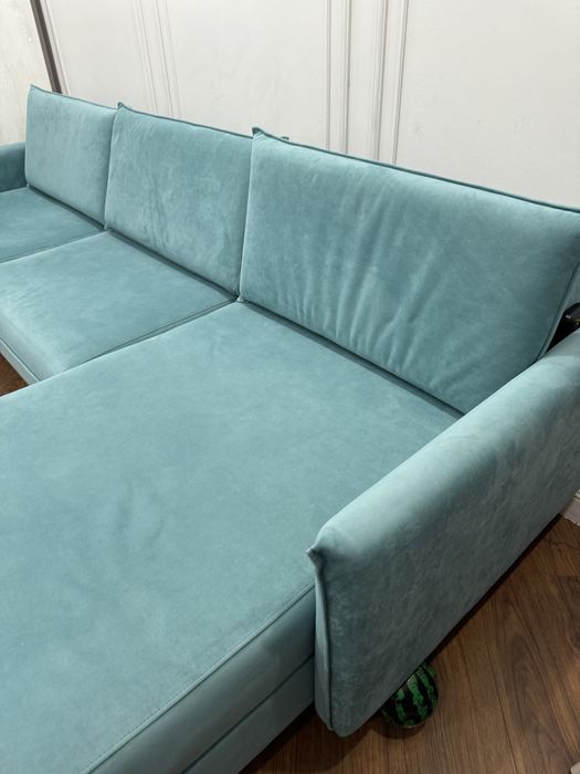 Продам Диван угловой