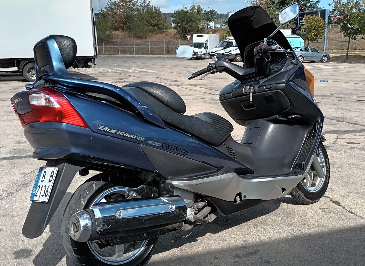 Продавам Сузуки Бургман 400!