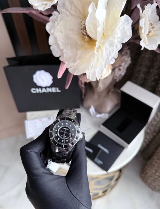 CHANEL Женские часы J12 38 мм