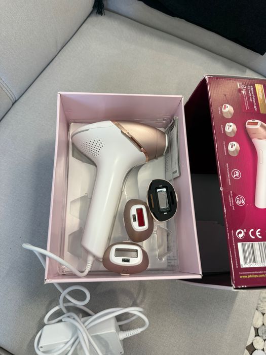 Philips Lumea RBI956 фотоепилатор