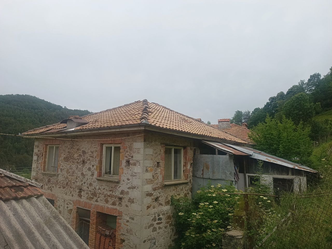 Продава се Къща в с. Сивино, Област Смолян - 200 кв.м за 135 €/кв.м - Снимка #4