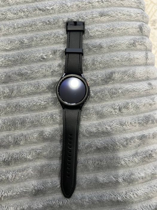 Samsung Galaxy watch 6 classic 43mm