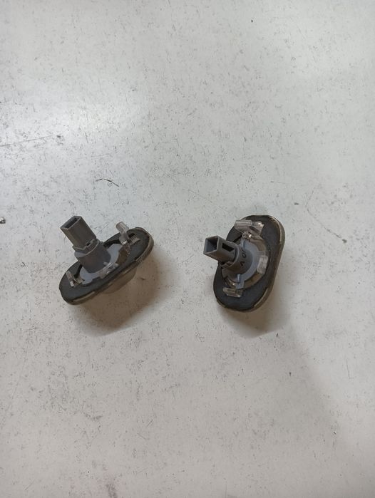 Lampa de semnalizare aripa fata KIA VENGA YN 2010 - >