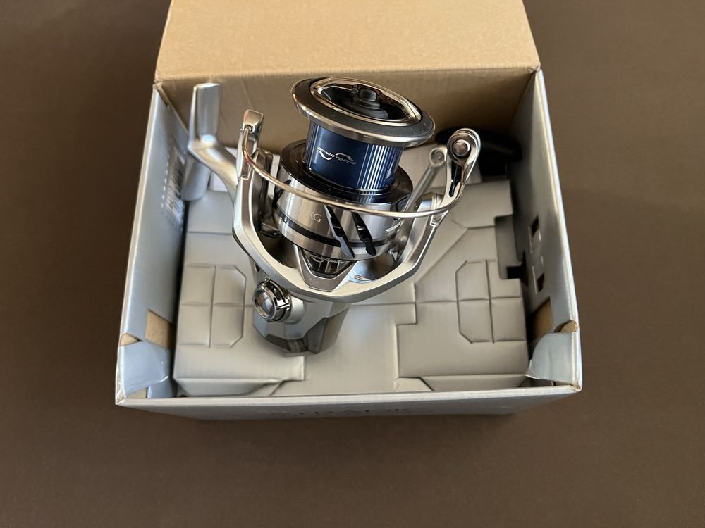 Макара Shimano Stradic 4000XG