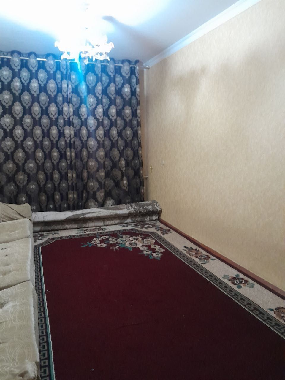 Uy sotiladi Bekobod shaharda