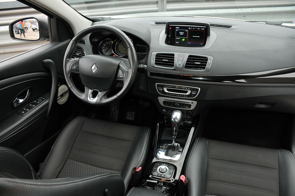 Renault Megane 1.2 benzină 2015 Automat