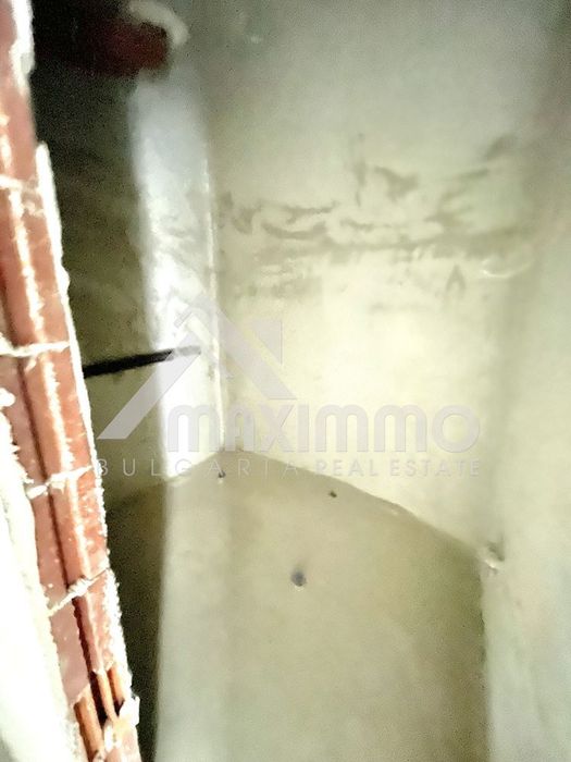 Продава се Двустаен апартамент в Варна, Кайсиева градина - 80 кв.м за 1313 €/кв.м - Снимка #2