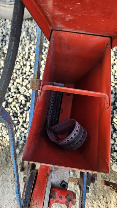 Semănătoare ceapa 15 randuri