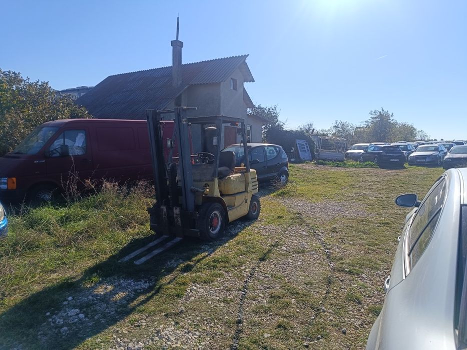 Vând Stivuitor Caterpilar motor diesel( factura)