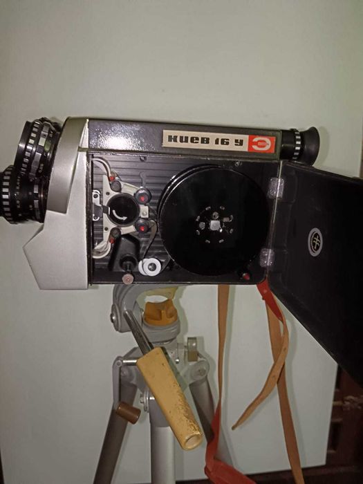 Aparat filmat KIEV 16 UE