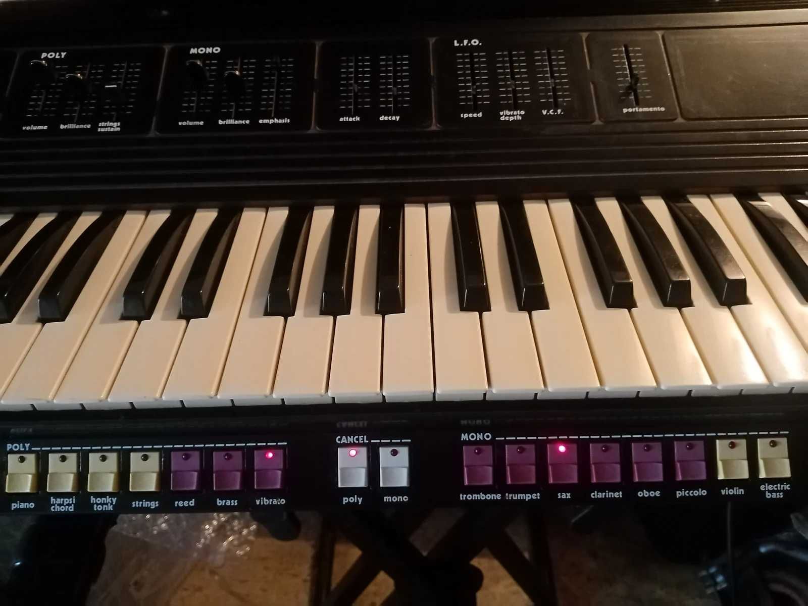 Analog synth Farfisa synthorchestra 4 mono - polyphonic