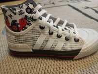 Vând ghete deosebite panza Adidas nr.36 2/3, stare impecabila