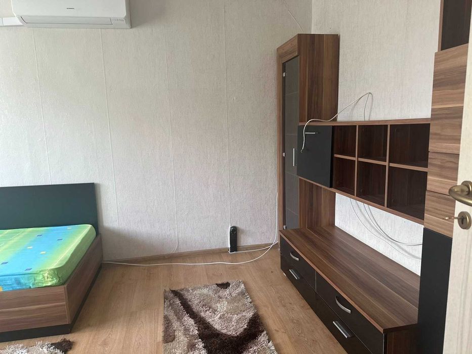 Отдава се под наем: Обзаведен апартамент  64 кв.м, ет.4, гр. Карлово