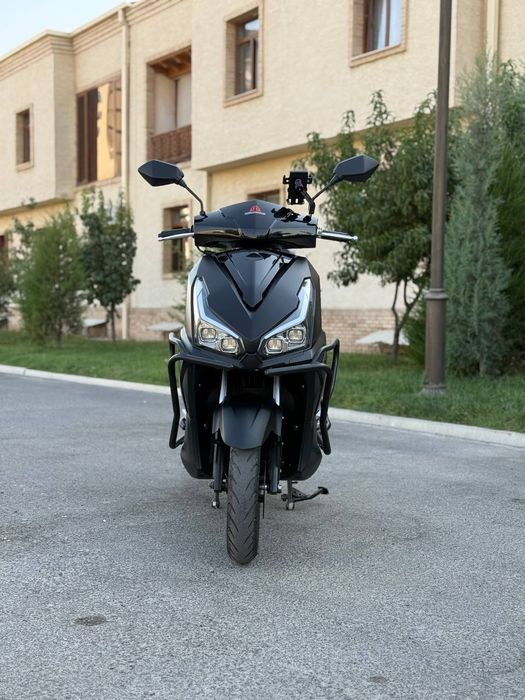 Skuter q moto125