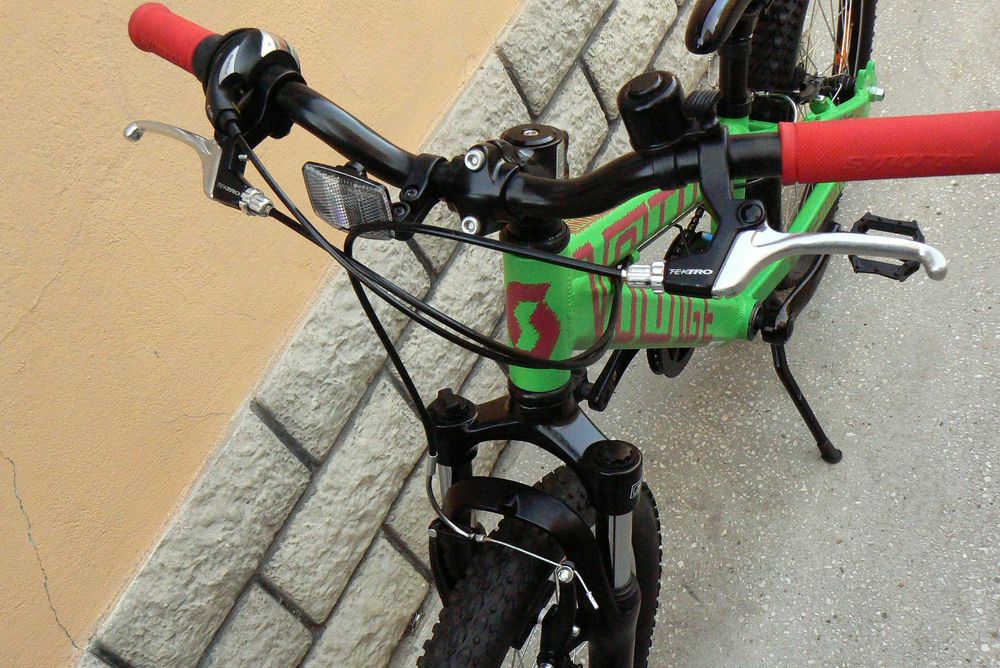 Bicicleta mtb downhill UMF