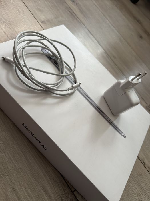 Vand Macbook Air M1 2020