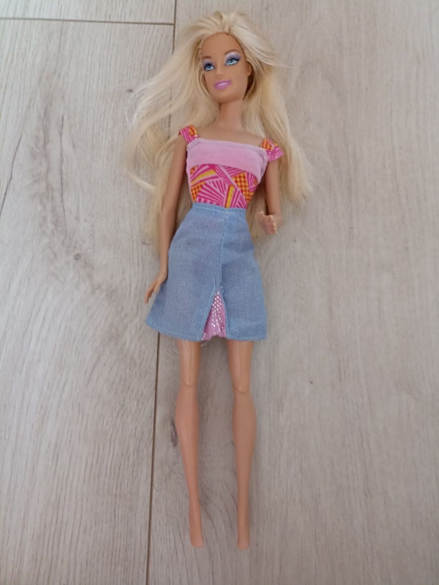 Păpusa Barbie Mattel
