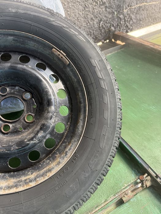 продам диск с покришками новые