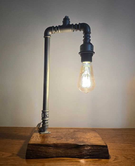 Lămpi din lemn masiv handmade – rustic, vintage, industrial