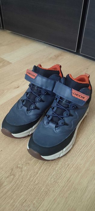 Боти за момче Geox 37 номер