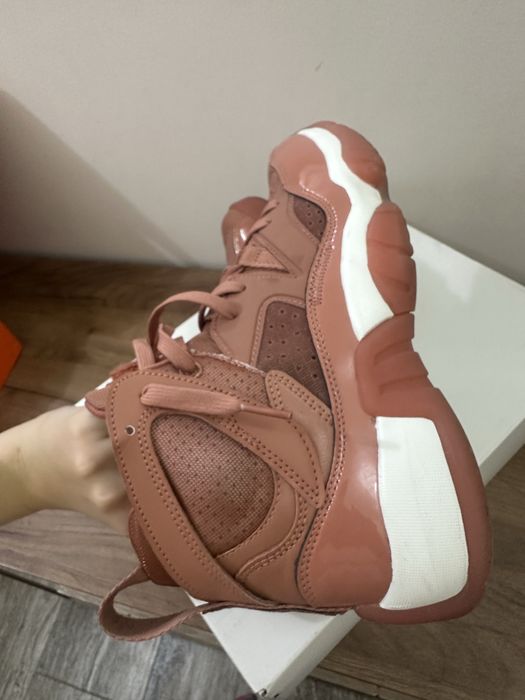 Nike Jordan Jumpman Two Trey - Coral