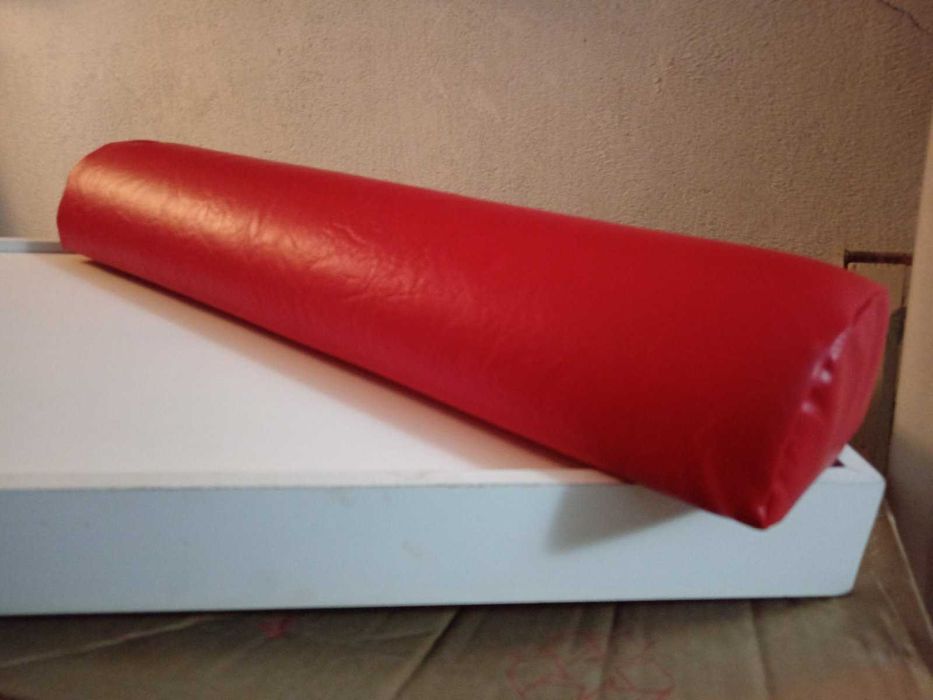 МАСАЖЕН ВАЛЯК / възглавница за масажна кушетка