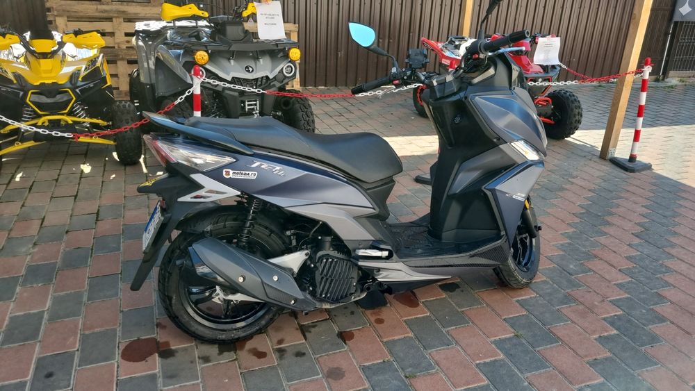 Vând Motoscuter sym jet 14 de 125 cm