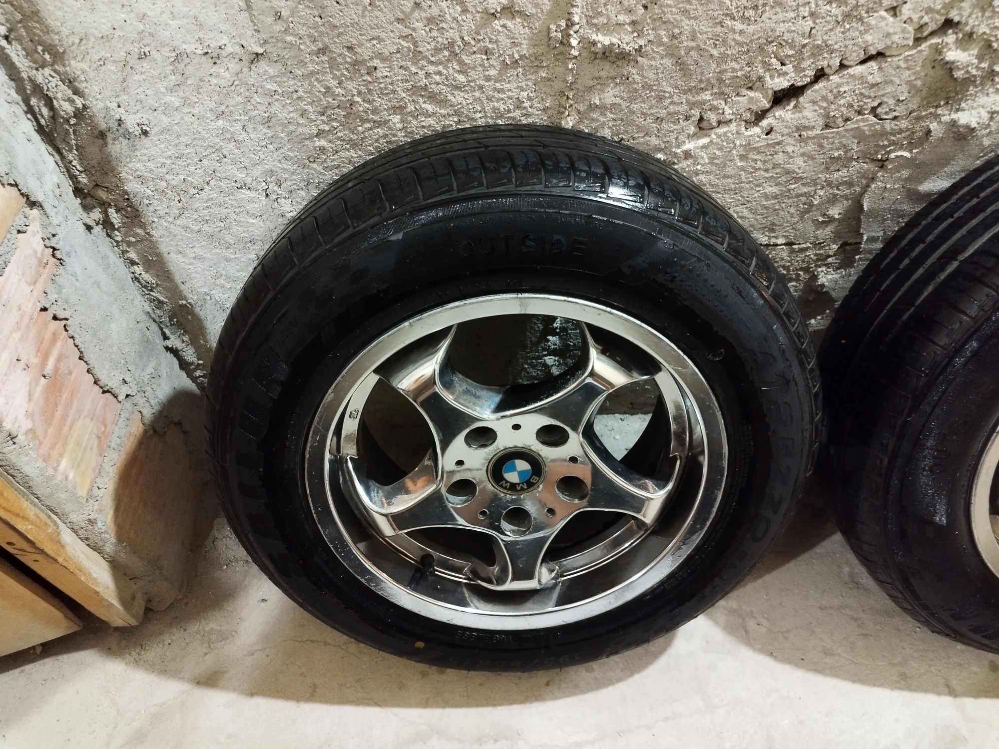 Джанти с гуми 15 ки за BMW