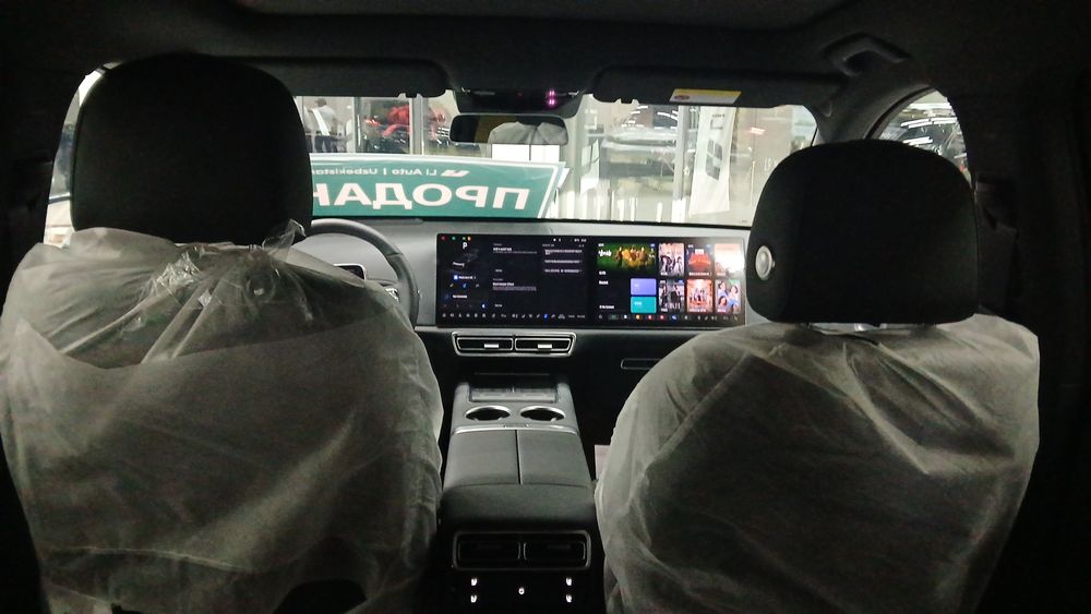 Li L6 Max edition Official dealer of Li Auto (Lixiang Uzbekistan)