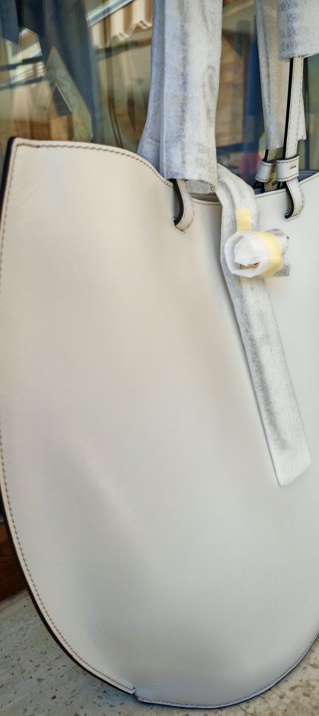 FURLA Unica XL естествена кожа
