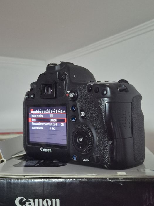 Canon 6D body + cutie + accesorii