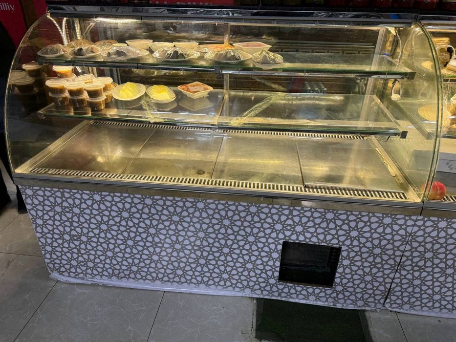 Холодильник витрина