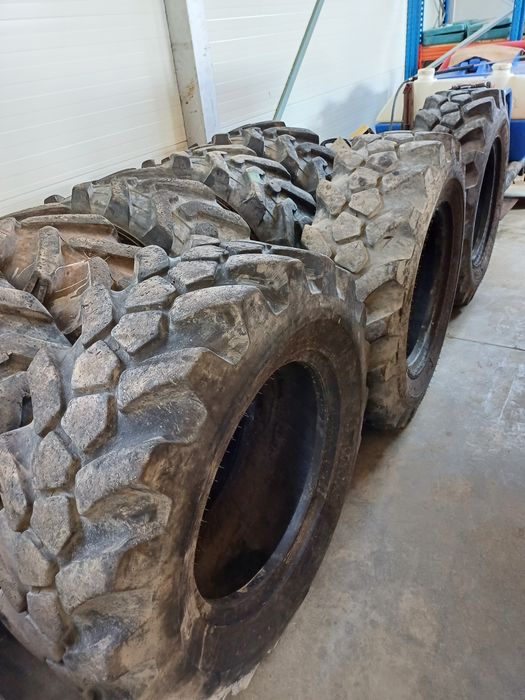 Cauciucuri utilaje dumpere manitou jcb telescopic