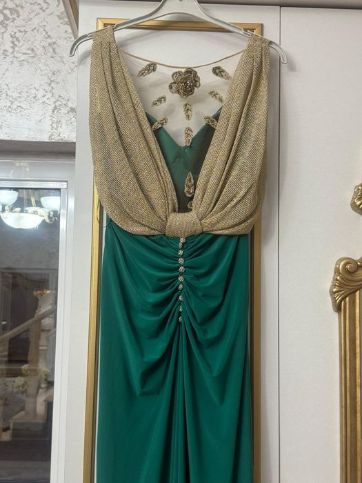 Rochie de seara superbă