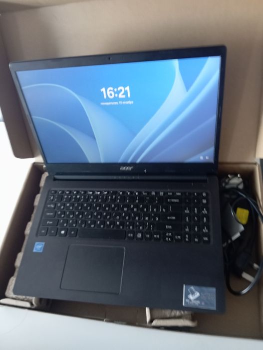 Noutbuk Acer asri