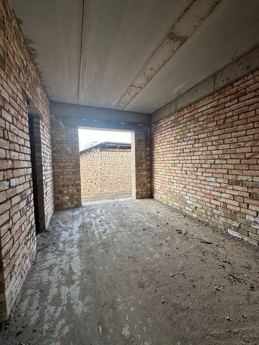 Продаётся дом 6-соток в Кибрае. От Сельхоза 6-километров.