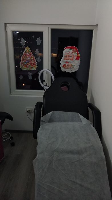 Козметик под наем