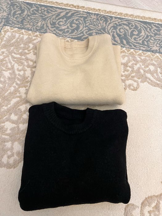 Шерстяные кофты черная/бежевая